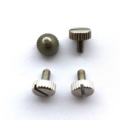 M2.5X6 스테인레스 스틸 기계 나사 널링 헤드 부동 태화