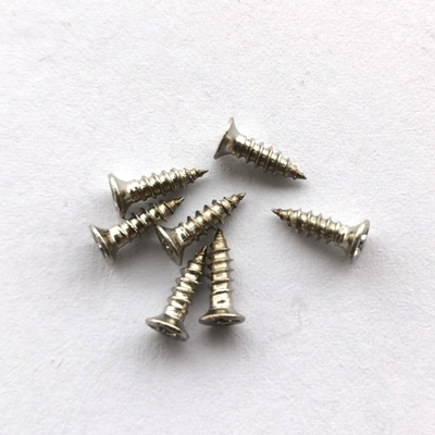 스크루 샌드블래스팅 콘크리트를 꿰뚫어 셀프여 원추형으로 넓힌 금속 M4.2x32