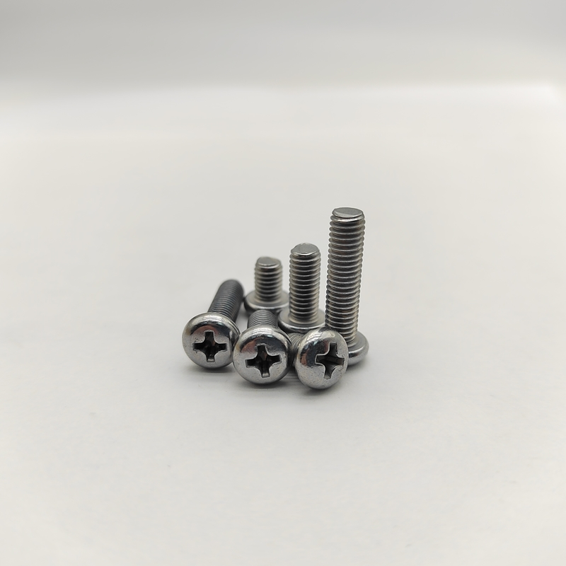 필립스 팬 헤드 기계 나사 DIN 7985 M3-M12 아연 도금